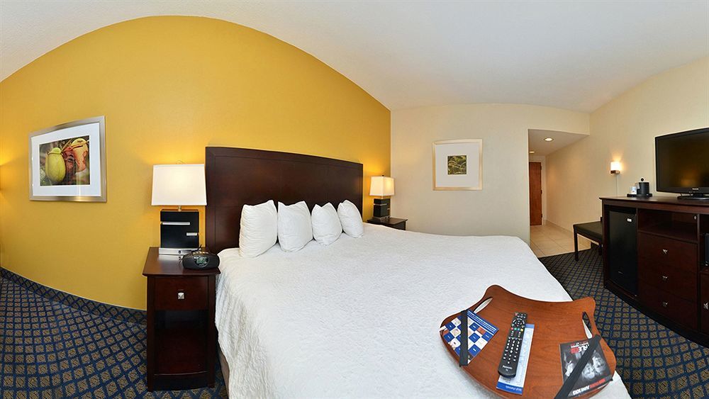 Hampton Inn Petersburg-Fort Gregg Adams Exterior foto