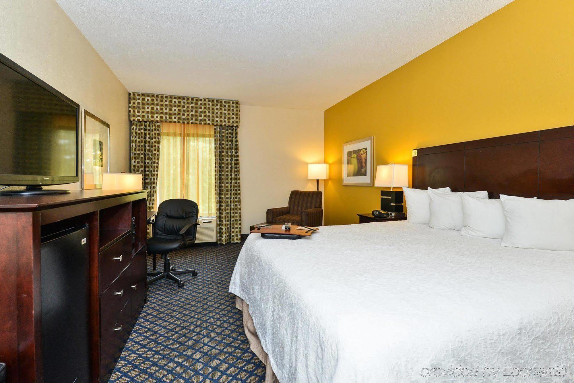 Hampton Inn Petersburg-Fort Gregg Adams Exterior foto